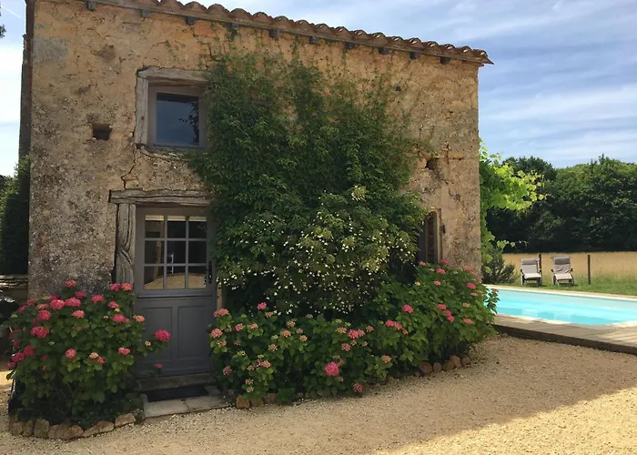 L' Ecurie Lavaur (Dordogne)